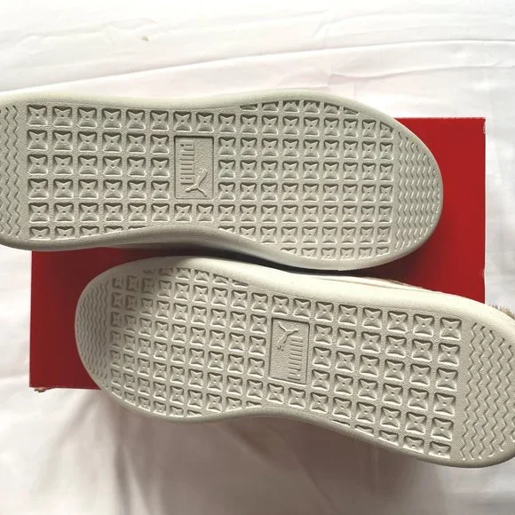 NIB PUMA Vikky V2 Fur Suede Court Sneaker in Nougat/White - Picture 8 of 8